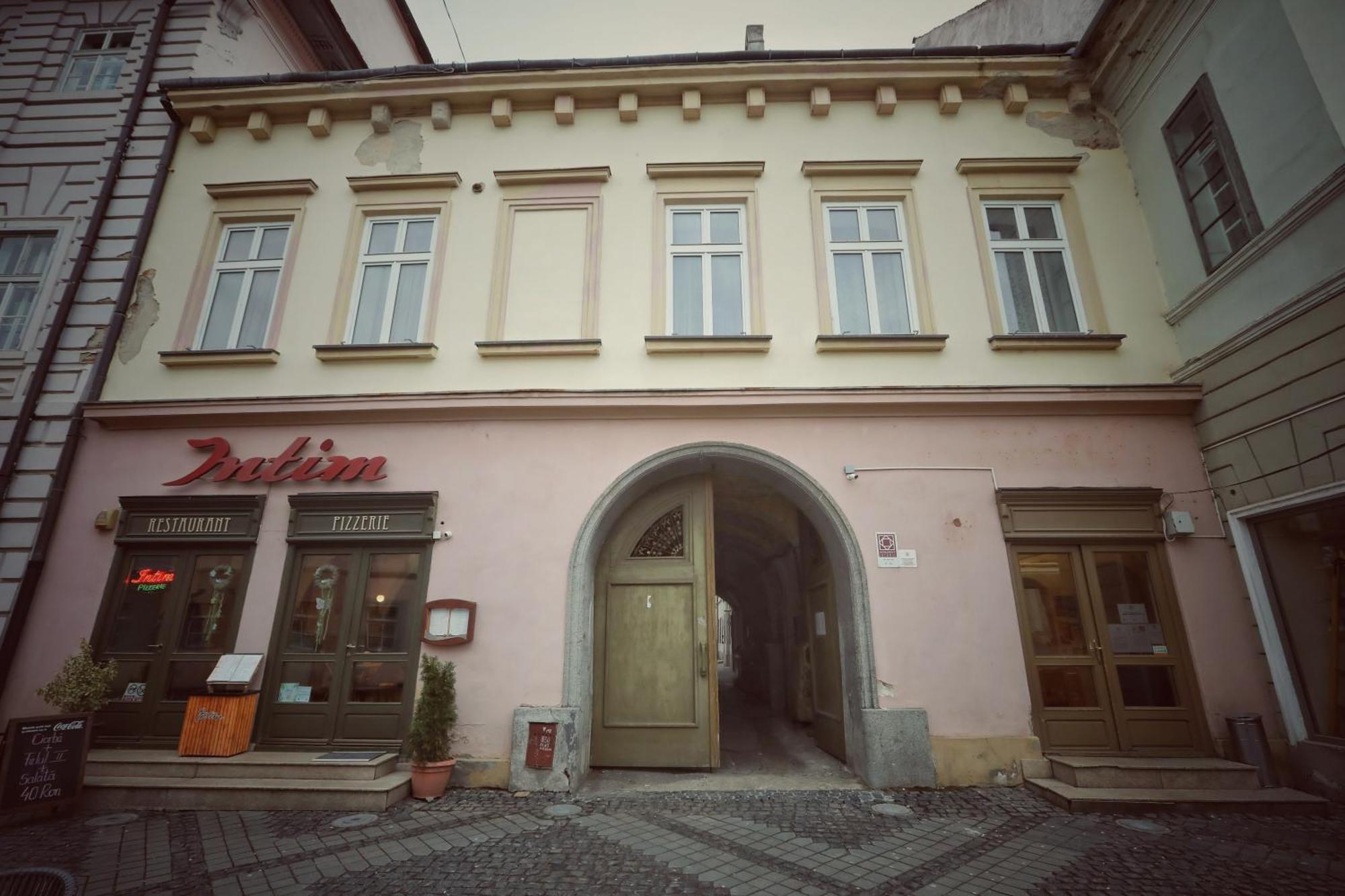 Monarch Residence Sibiu Bagian luar foto